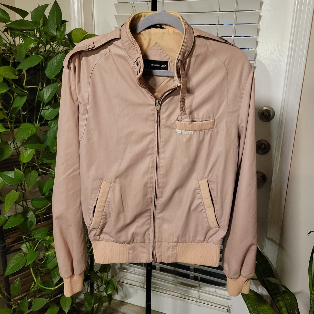 Vintage Members Only Racer Jacket Mauve Nude Pink Size 42 Iconic 80s Bomber Coat